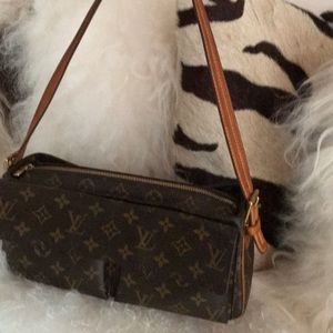 lv baguette bag